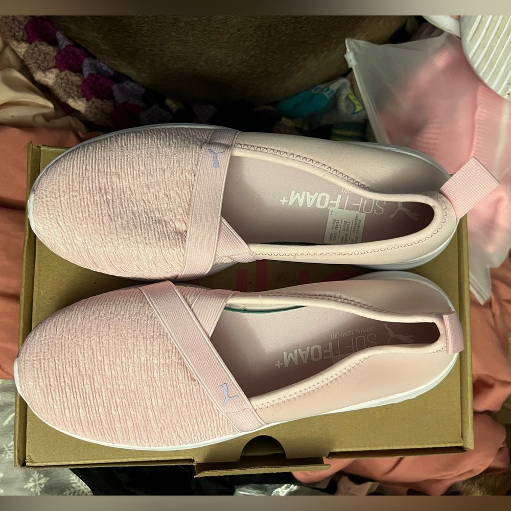 Puma Adelina Slip on sneakers NWOB size 8.5